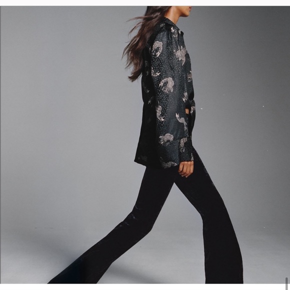 Zara Koi Fish Black Button Down Crop Blouse, size S - Picture 7 of 7